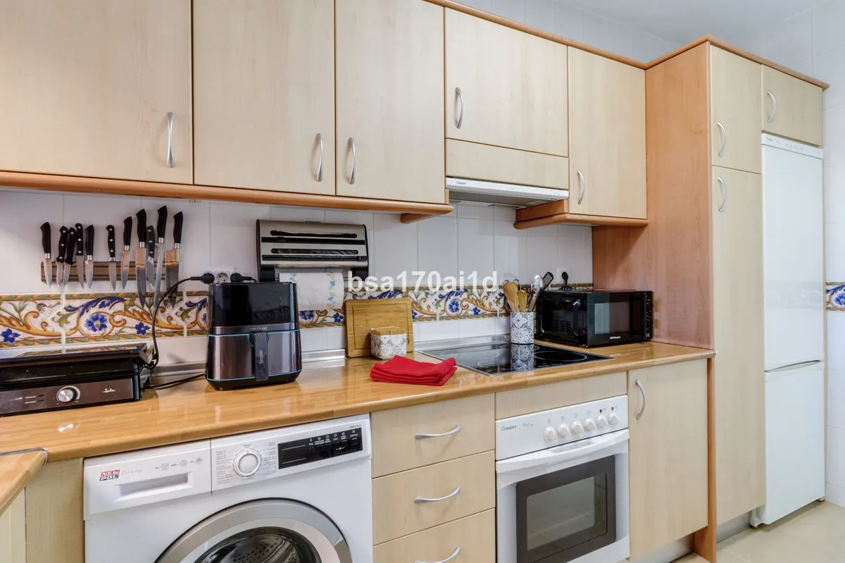 6fa55346-e6e1-4263-aa0e-235745d4d55b