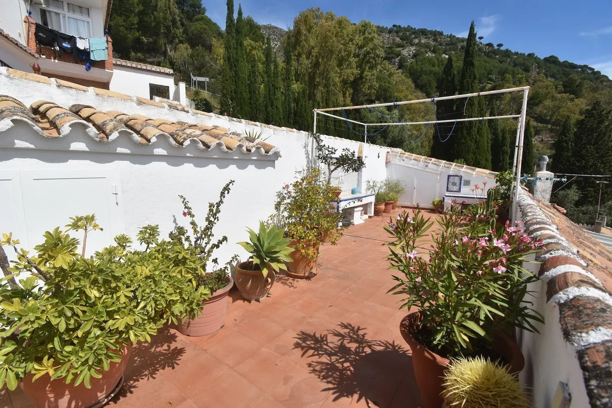 058e956f-38ec-4ce2-8d45-6376c60b2b4c