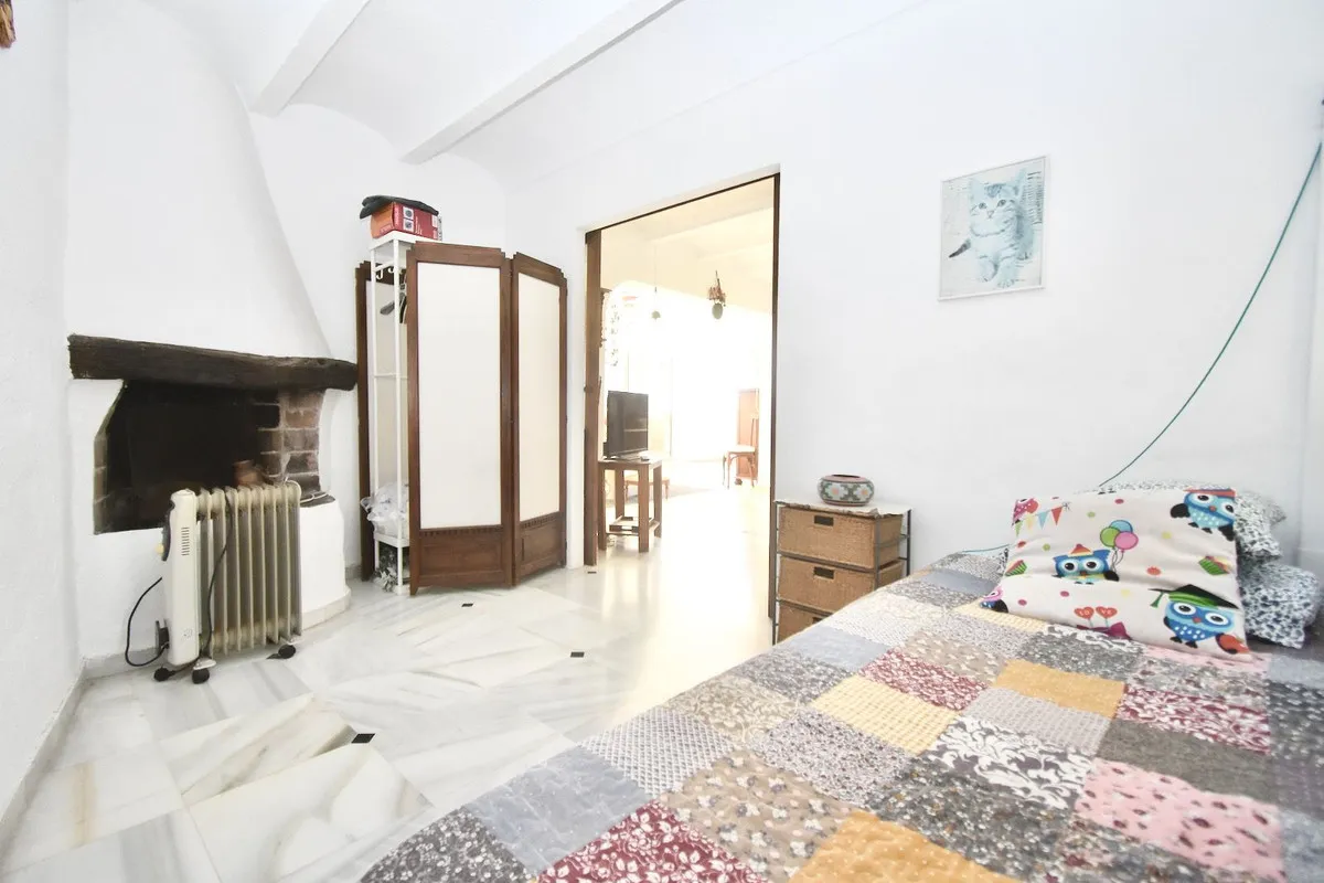 8eebae92-f739-4114-8174-6e885f2d0bb7