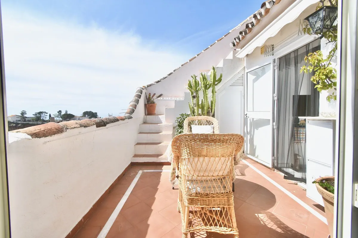 c1f8b8e3-41a5-4cc1-a420-44d002ad17e5