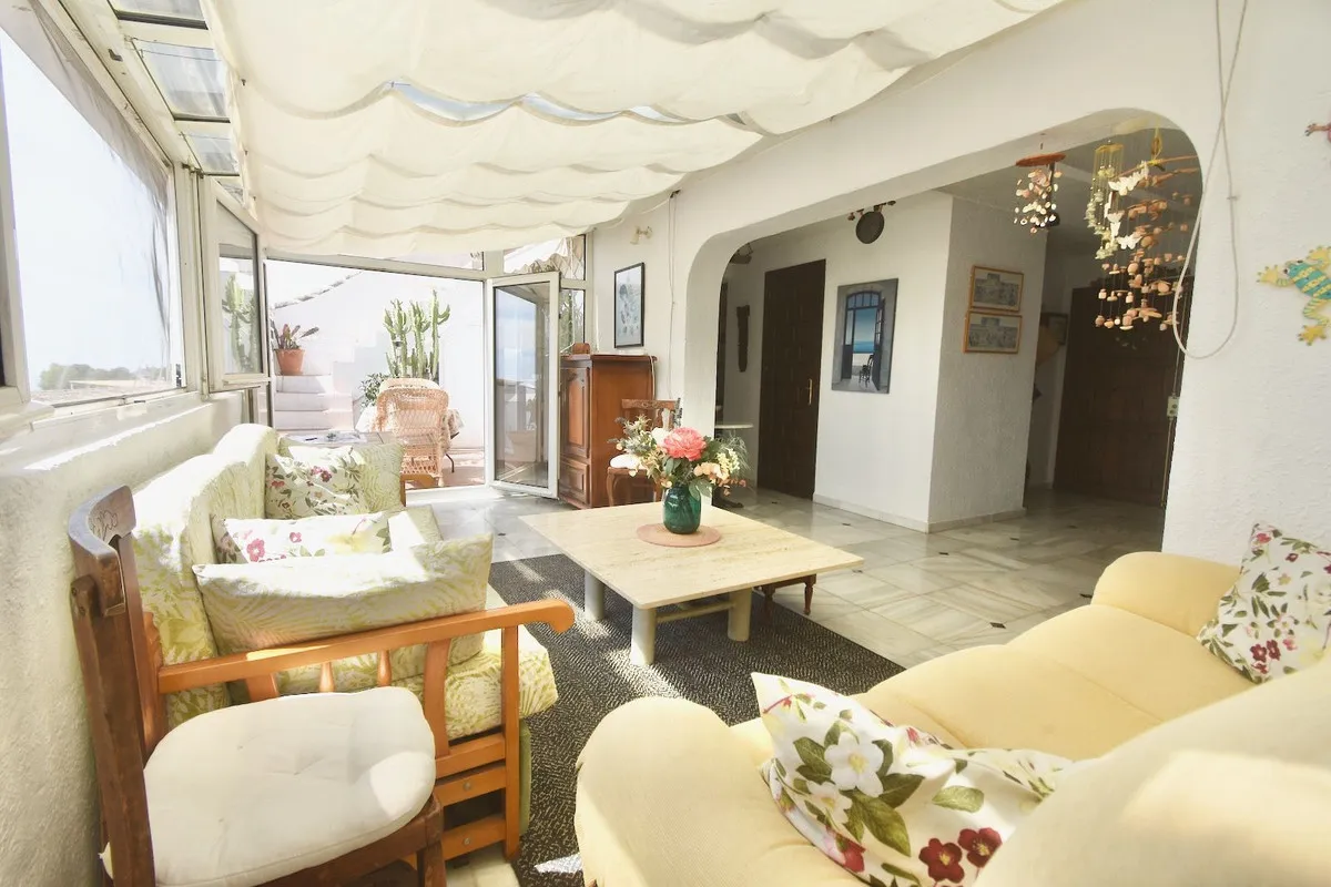 da021799-5b36-4756-bb3a-0fa3e84e3919