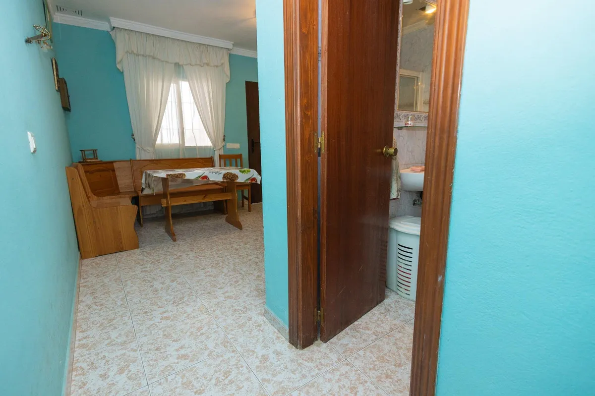 3c3e7e0b-32b7-42b0-94c4-87b54d2ca8bb