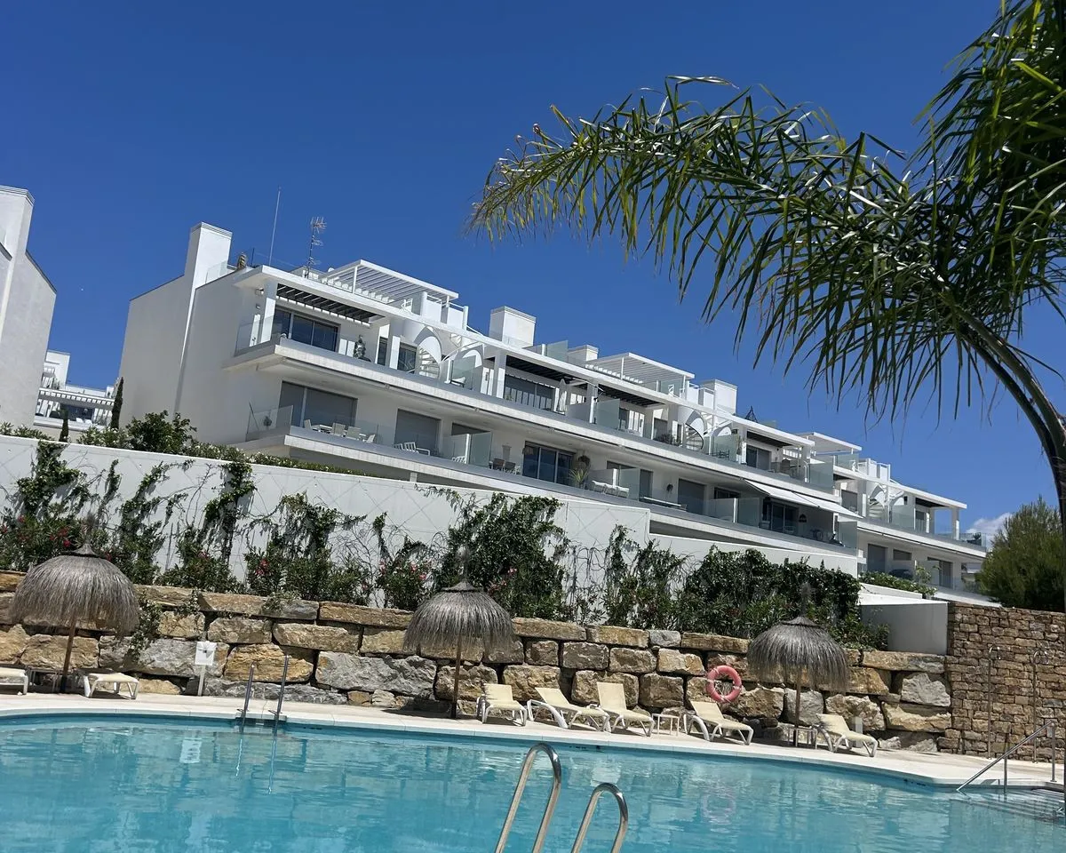 f57fa4d8-e2aa-4303-9d97-6b077bf2b0e1