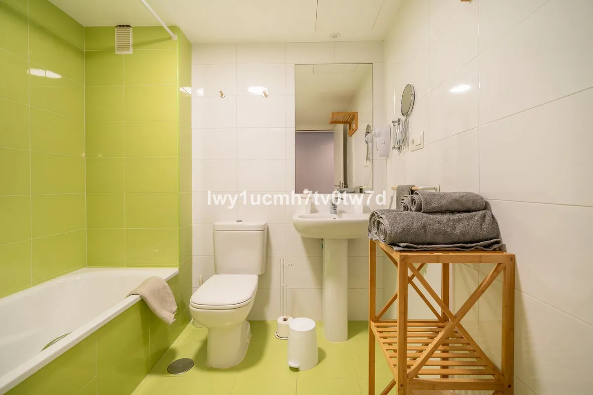 6c8d499a-3096-4aa0-ab2c-2bba658bad07