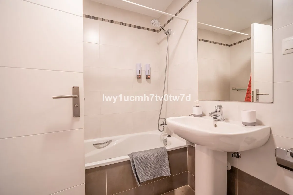 6f6d2bc8-fae3-42db-9d82-73d21cb0cfd9