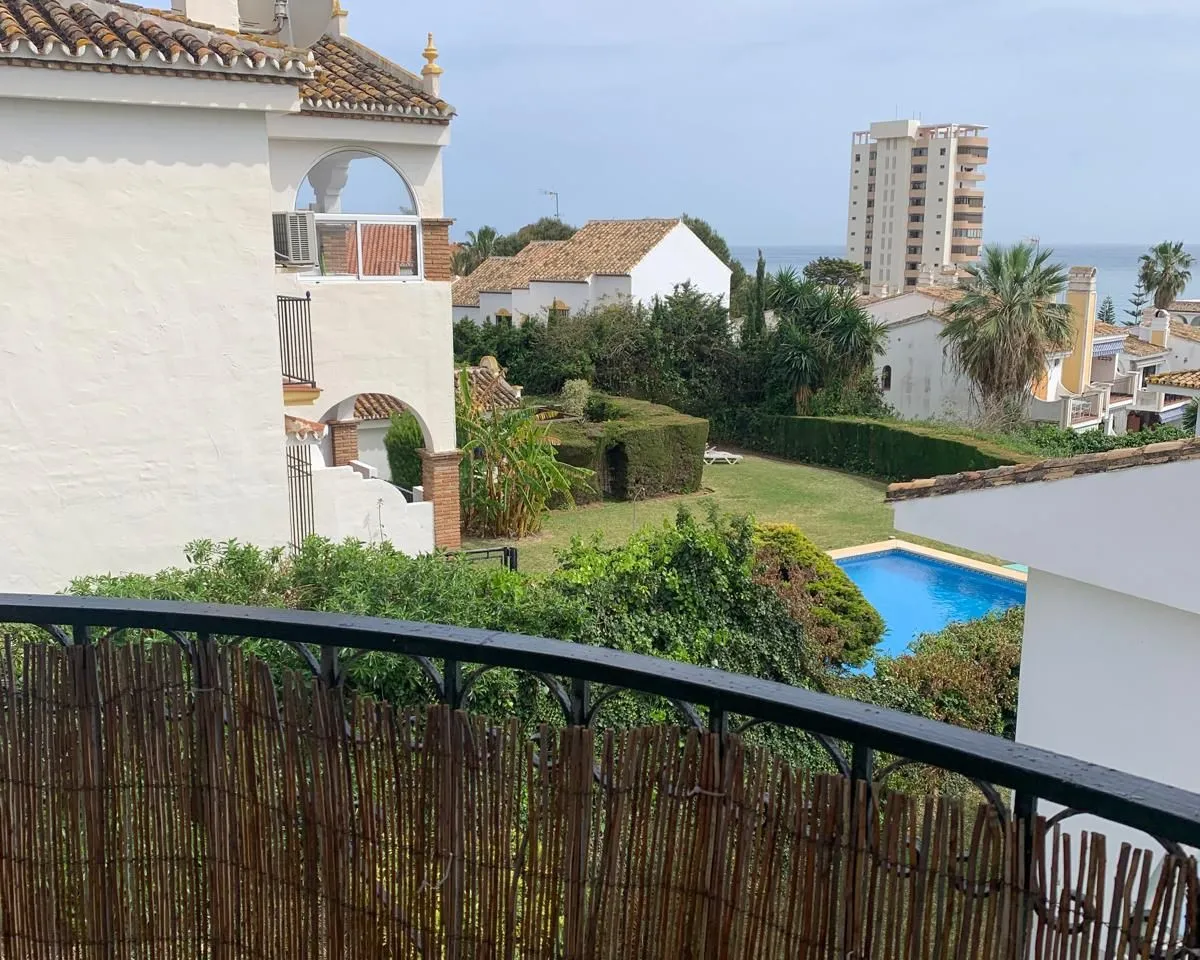 35210316-40d1-417b-92b9-c47cde8c6e07