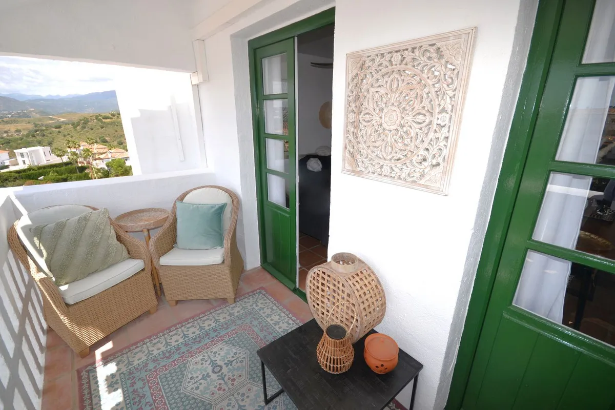 0f27785b-3637-4798-b876-ebd523d3afc2