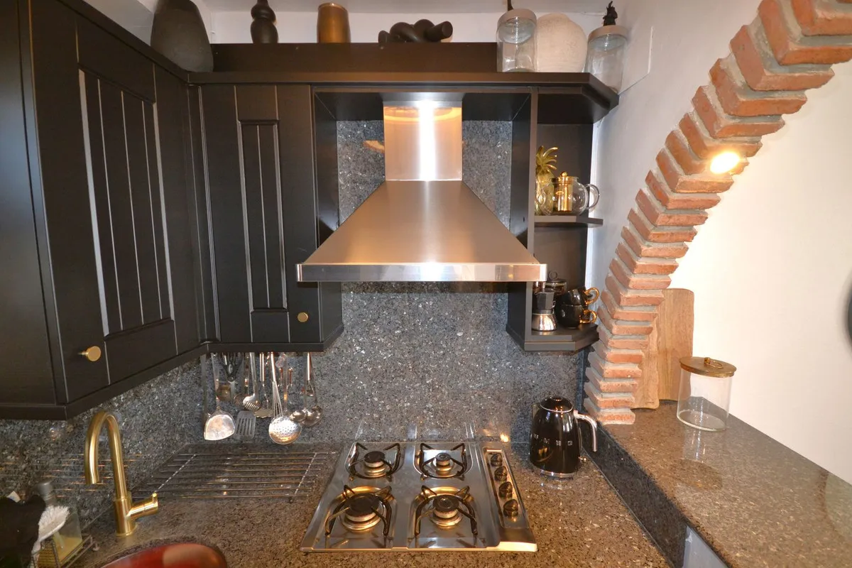 5d756855-0c1d-45d0-9066-c1d285379f2c