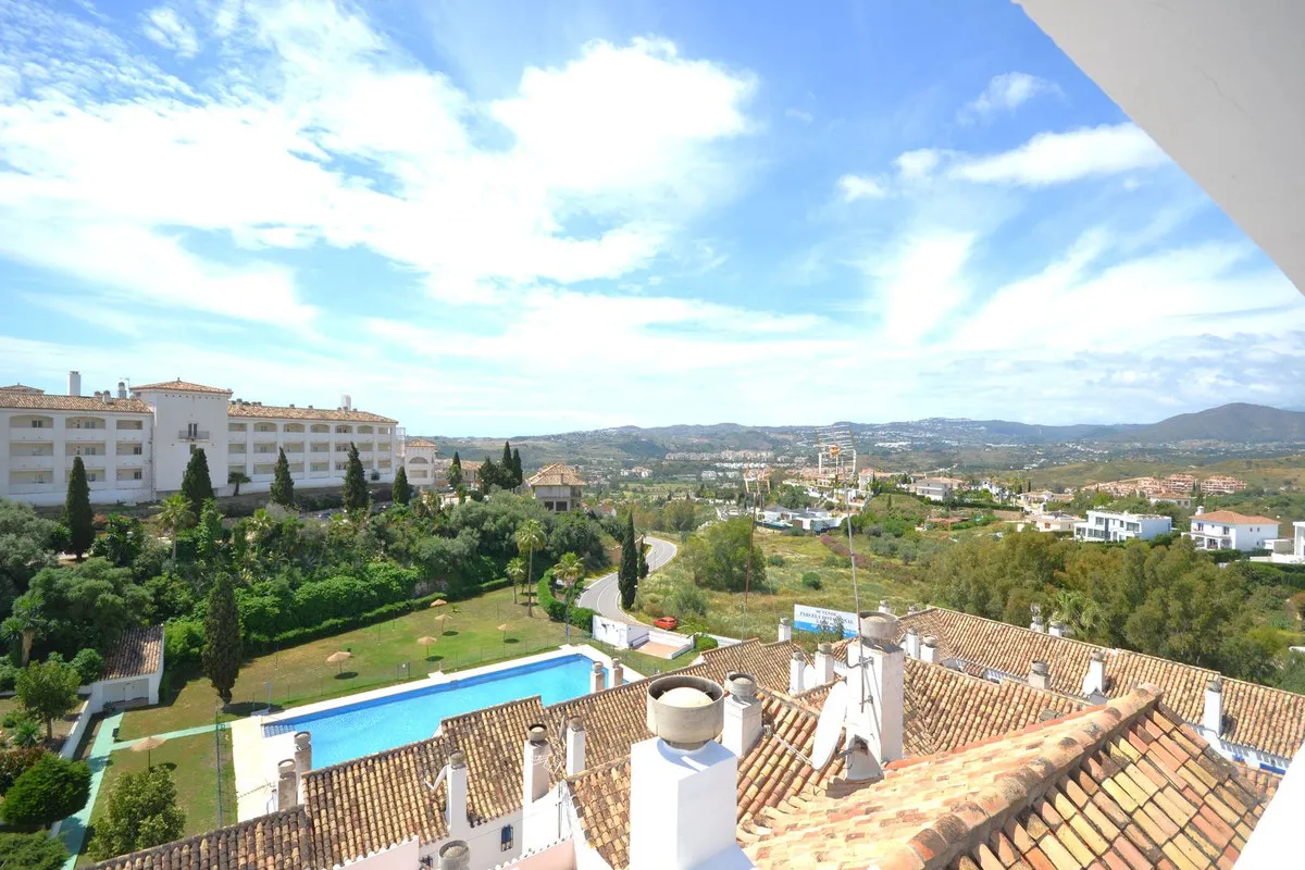 7f93223a-a74c-49f3-bfdb-6cf1a89d0ea0