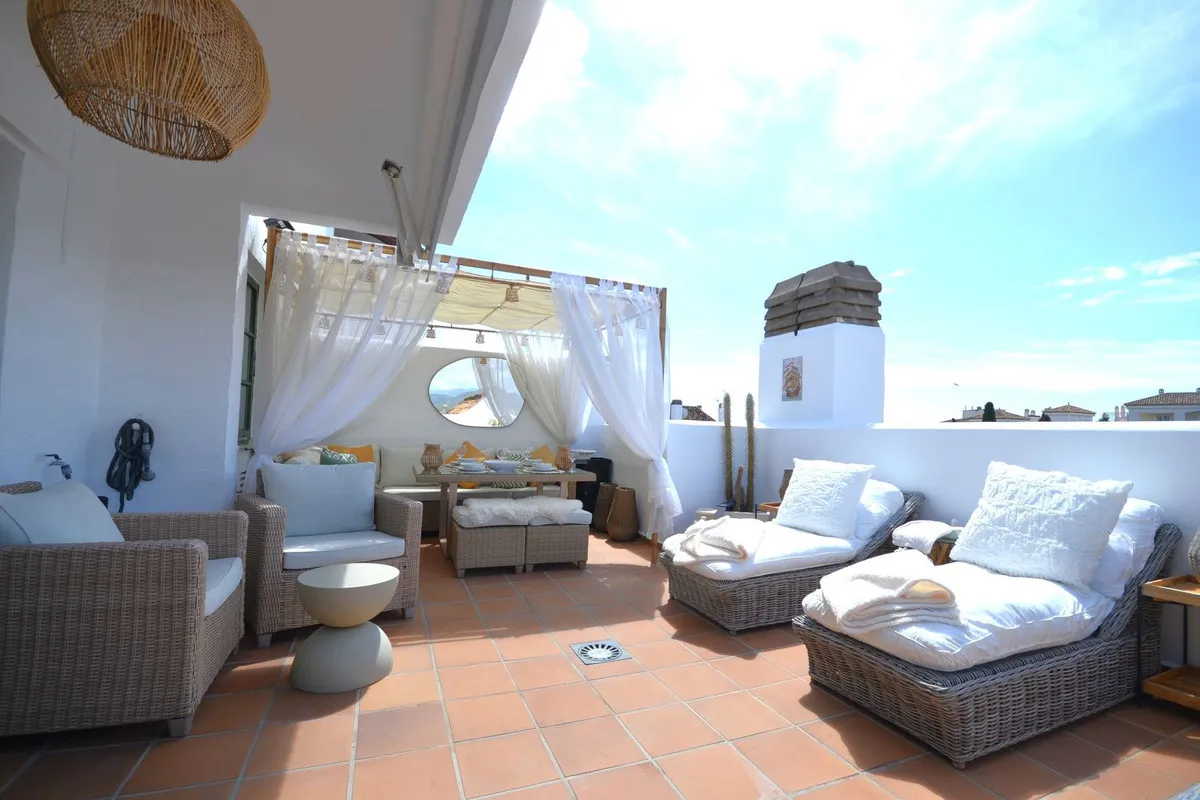 845d033d-fdd2-426e-8ba0-0b0f063de2e2