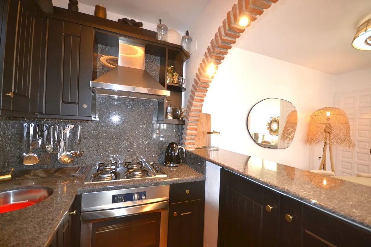 b3f20544-276b-4e10-ad87-1d058c1fdcee