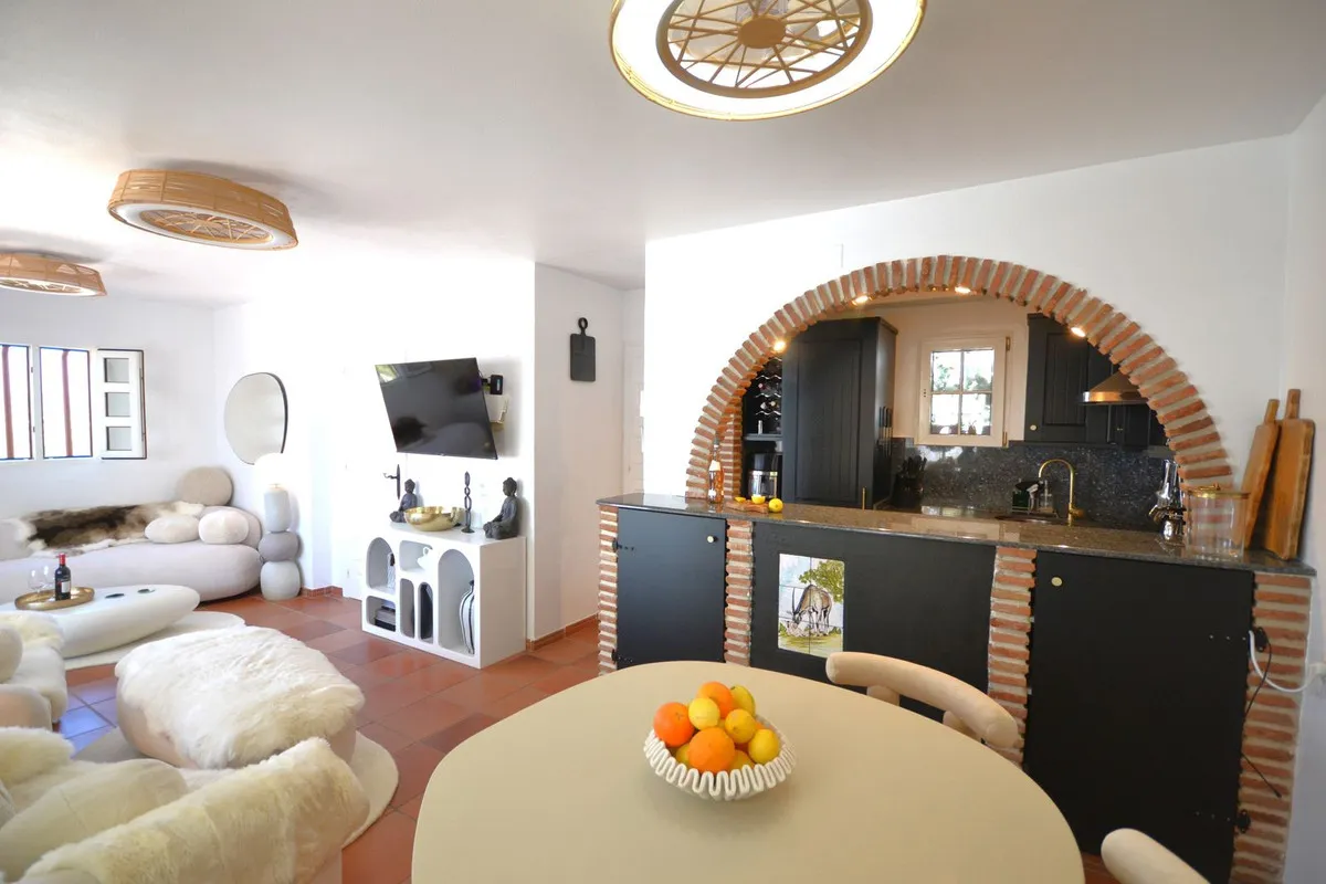 d7725935-6d2a-459d-8315-27af14bab434