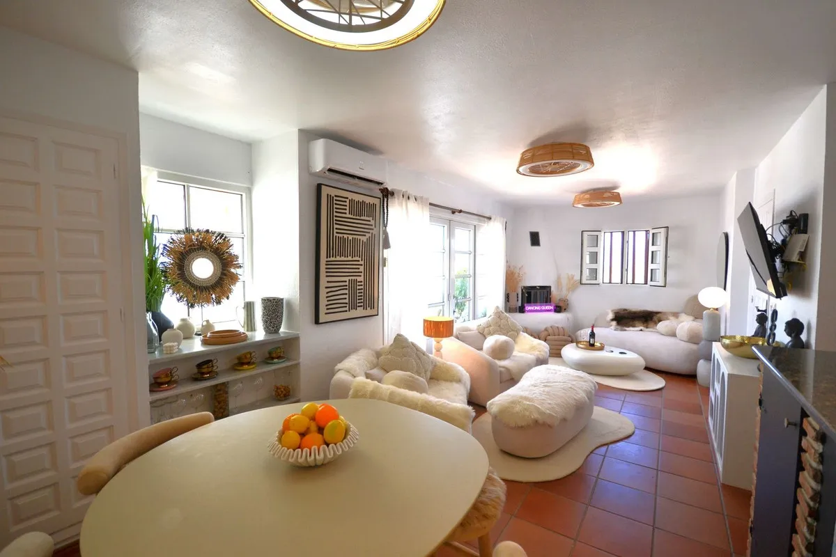 f29bd6d8-c824-4fc2-81d9-5979c63168d6