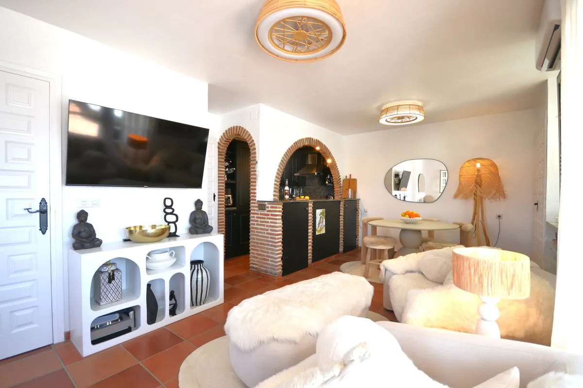 f79f6383-a1cd-4142-870f-c6a73613cb1d