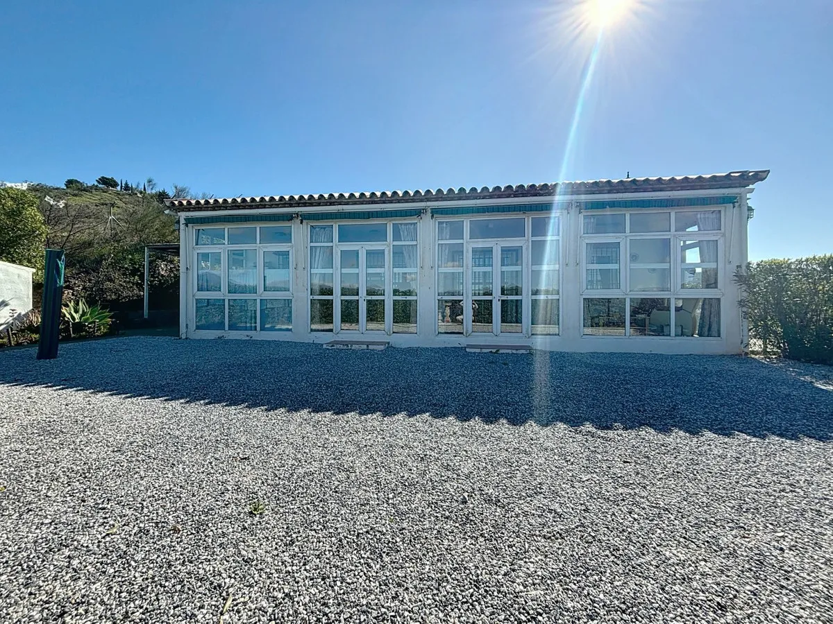 1dc6d95d-0b04-4938-a840-c290c74ae3d0