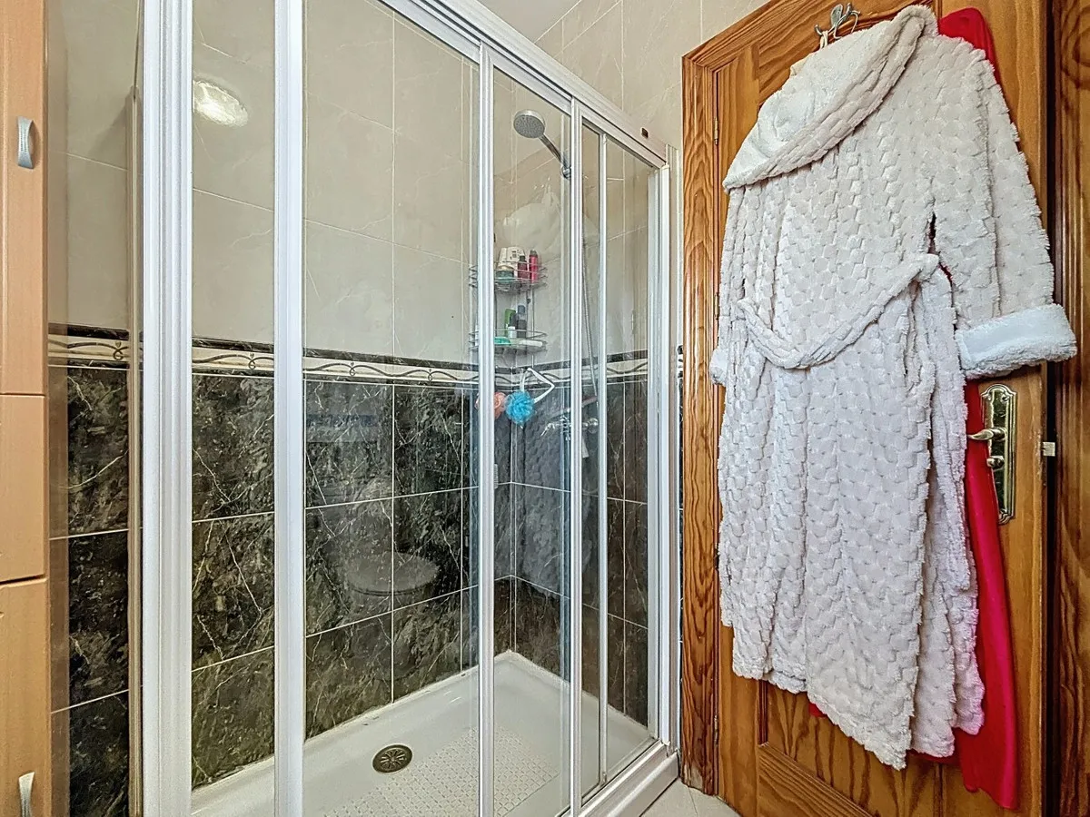 dd28a64b-12fe-4d58-a80c-d026a44f502d