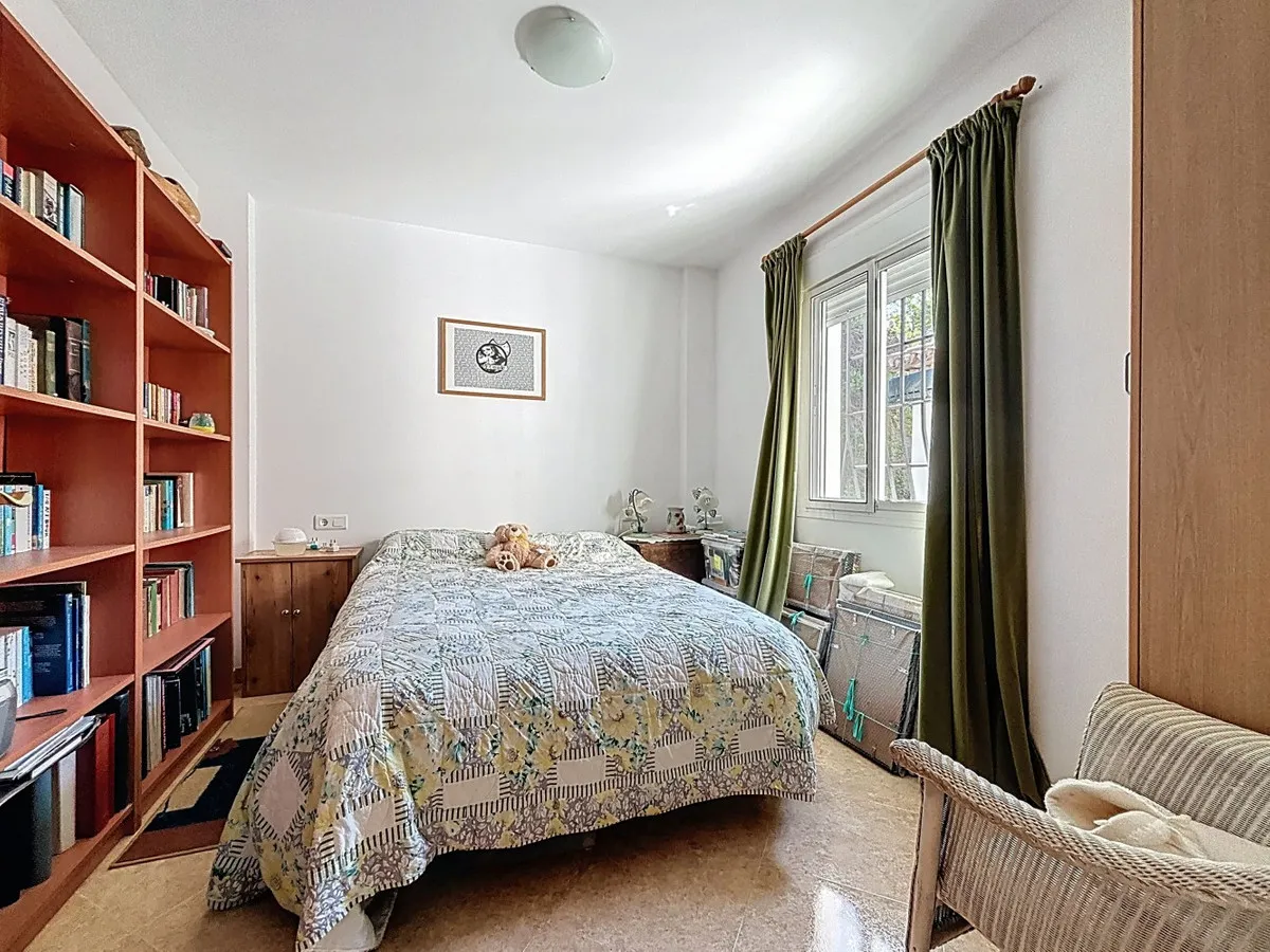 e811c040-d86f-4db1-8df1-a6a55322386a