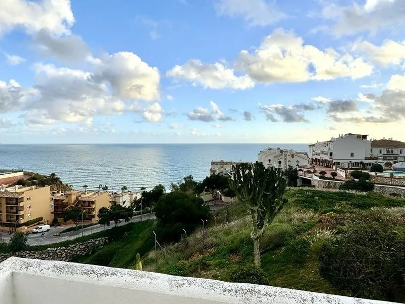 8ca180b7-9fa5-4ad0-8485-a25753a9e47f