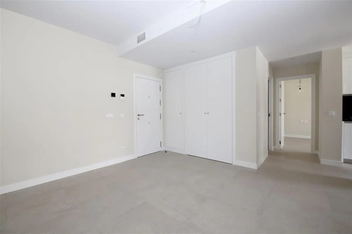 b418942b-b002-4d36-97b0-7b66e25e5b80