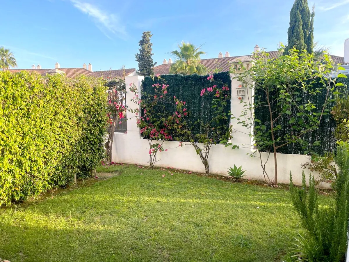 759eb464-e156-4c27-b813-e43525299651