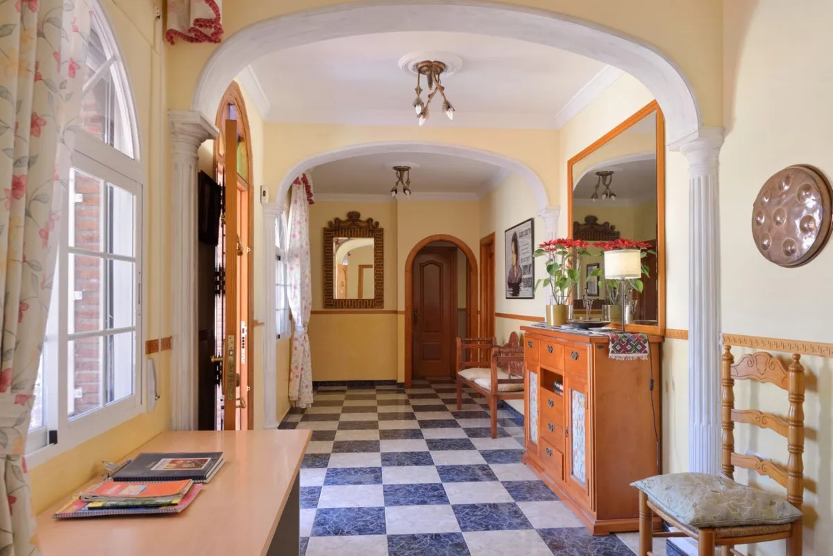 4f287b15-dcad-4ace-aff0-eef703cd833a