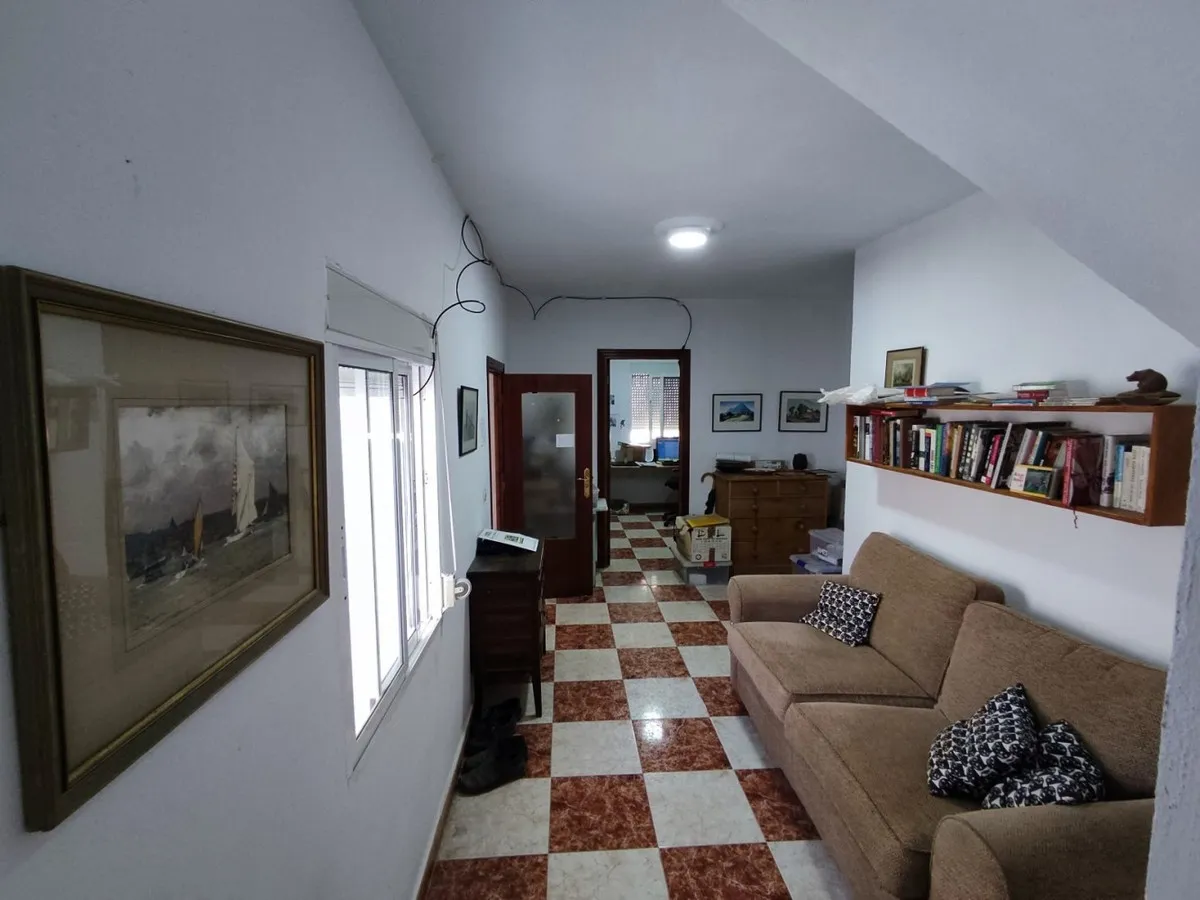 656ef941-d5f8-406c-af41-f9971815b8dc