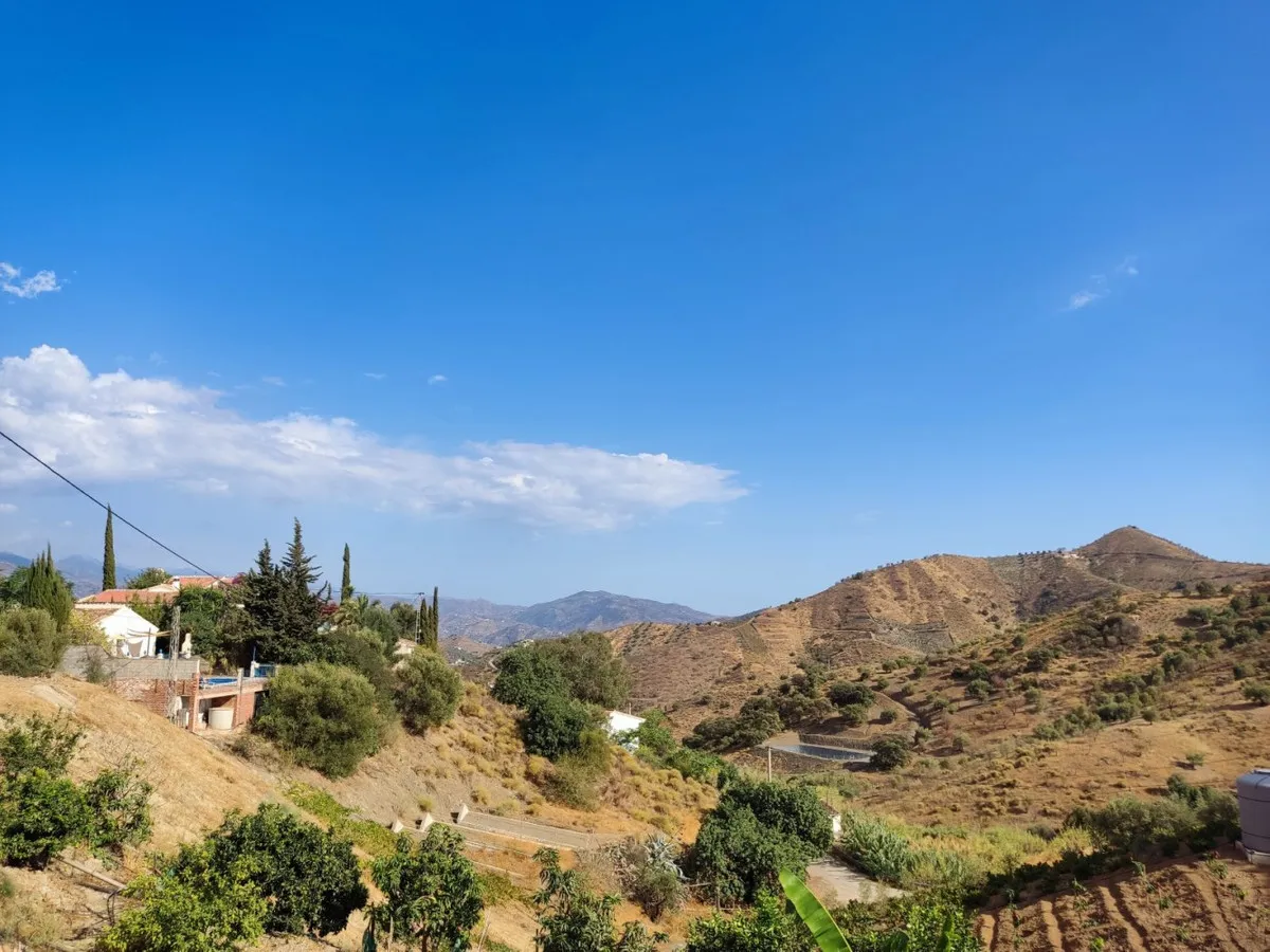 989eaeed-4d79-4e63-810b-7ca05d08e141