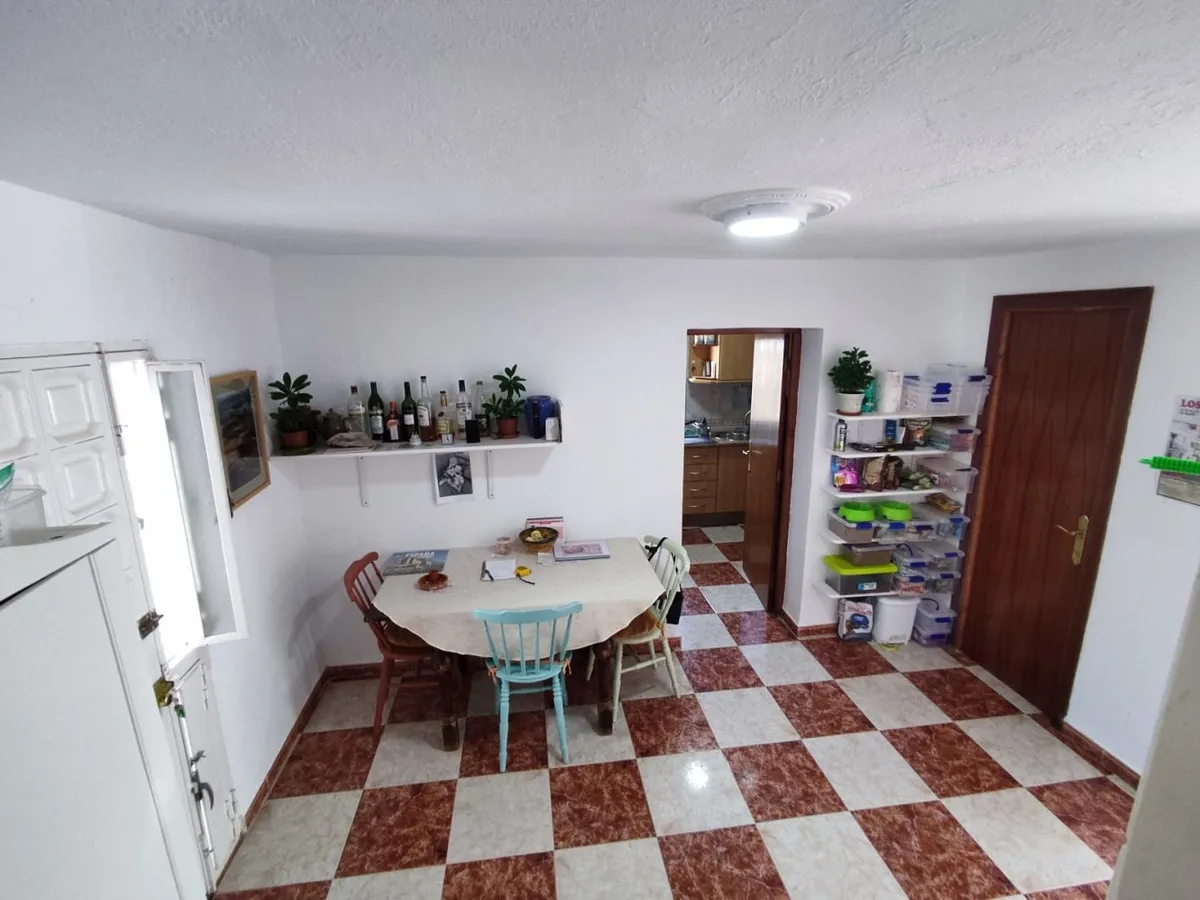 ea83fc5d-6950-4550-a43b-eb35541e54ce