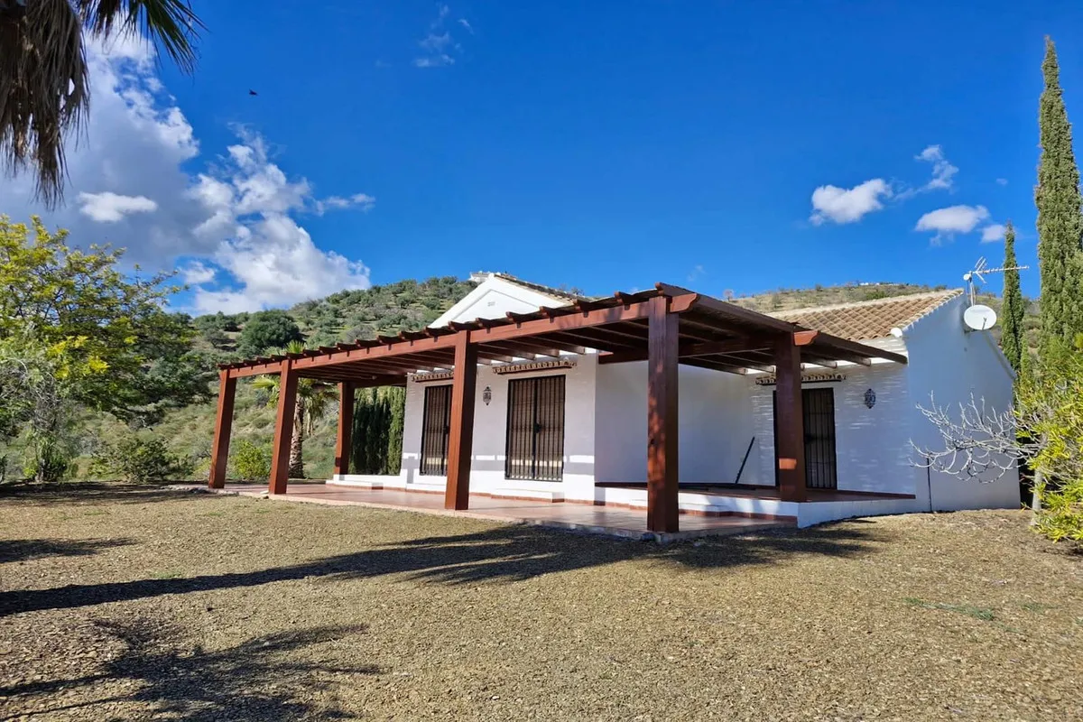 62126f2f-b864-4164-8b73-097c3a892fd8