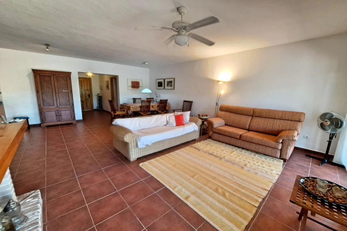 eda0d154-4b5c-4b95-993c-97149674130c