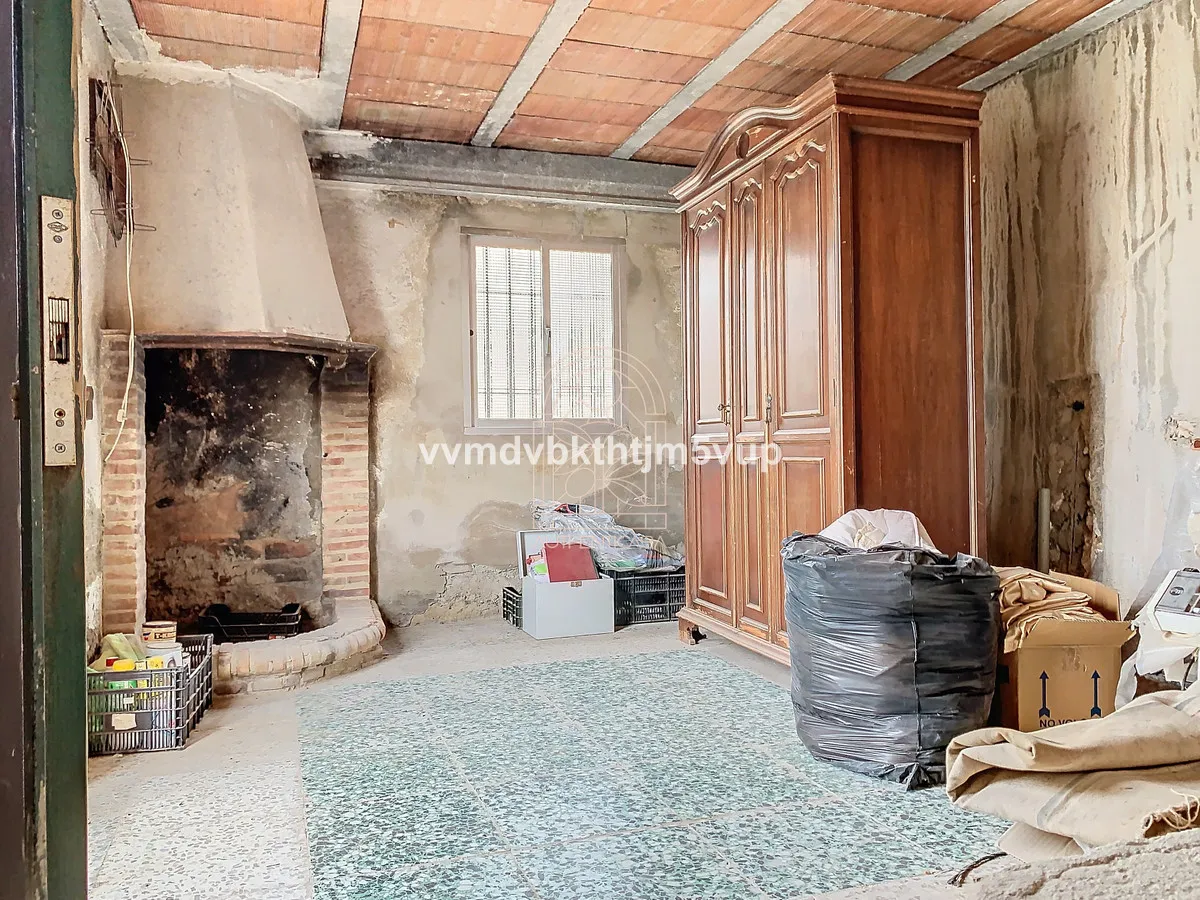 79d61c7b-db8a-447b-b875-781d14847a53