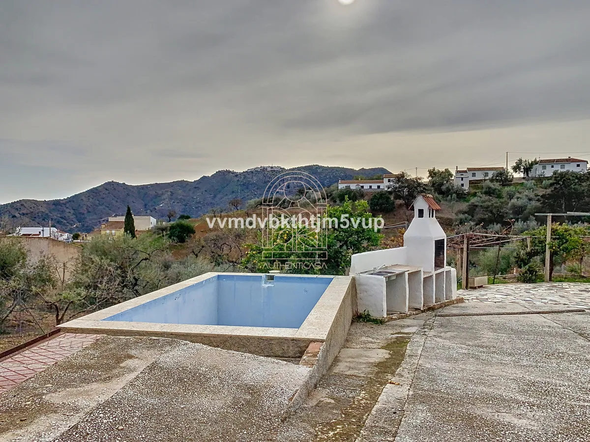 f4c77eb8-28d8-4bad-bf24-42fd85c2162e