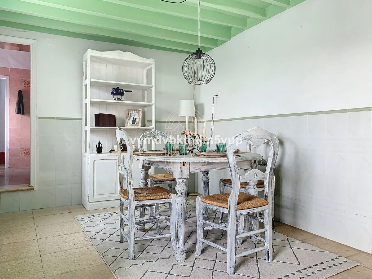 f79c7da3-e98b-4f54-b59f-52377cc257c3