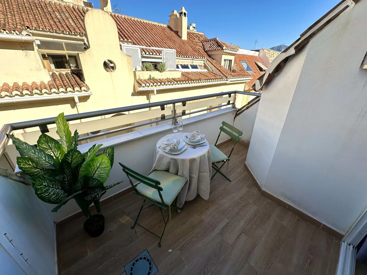 7b17d3a2-9aeb-4f8b-a7d2-d585c23a6673