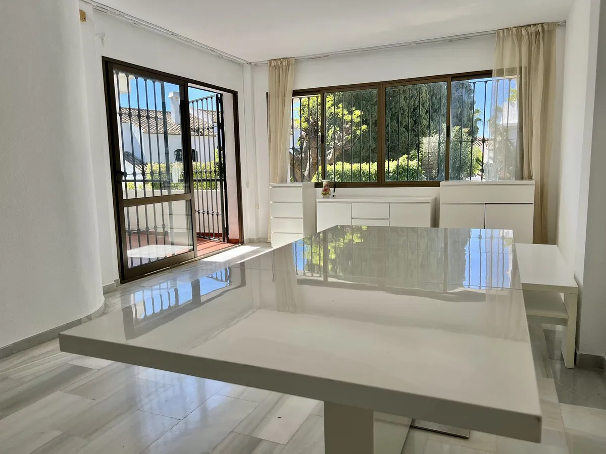 61ffa920-4665-465d-bea1-ee4a1e02f7bd