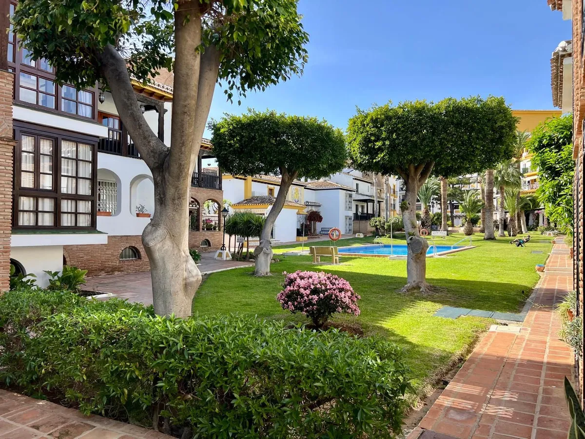 6a69dfab-9d02-4831-924a-28b417611548