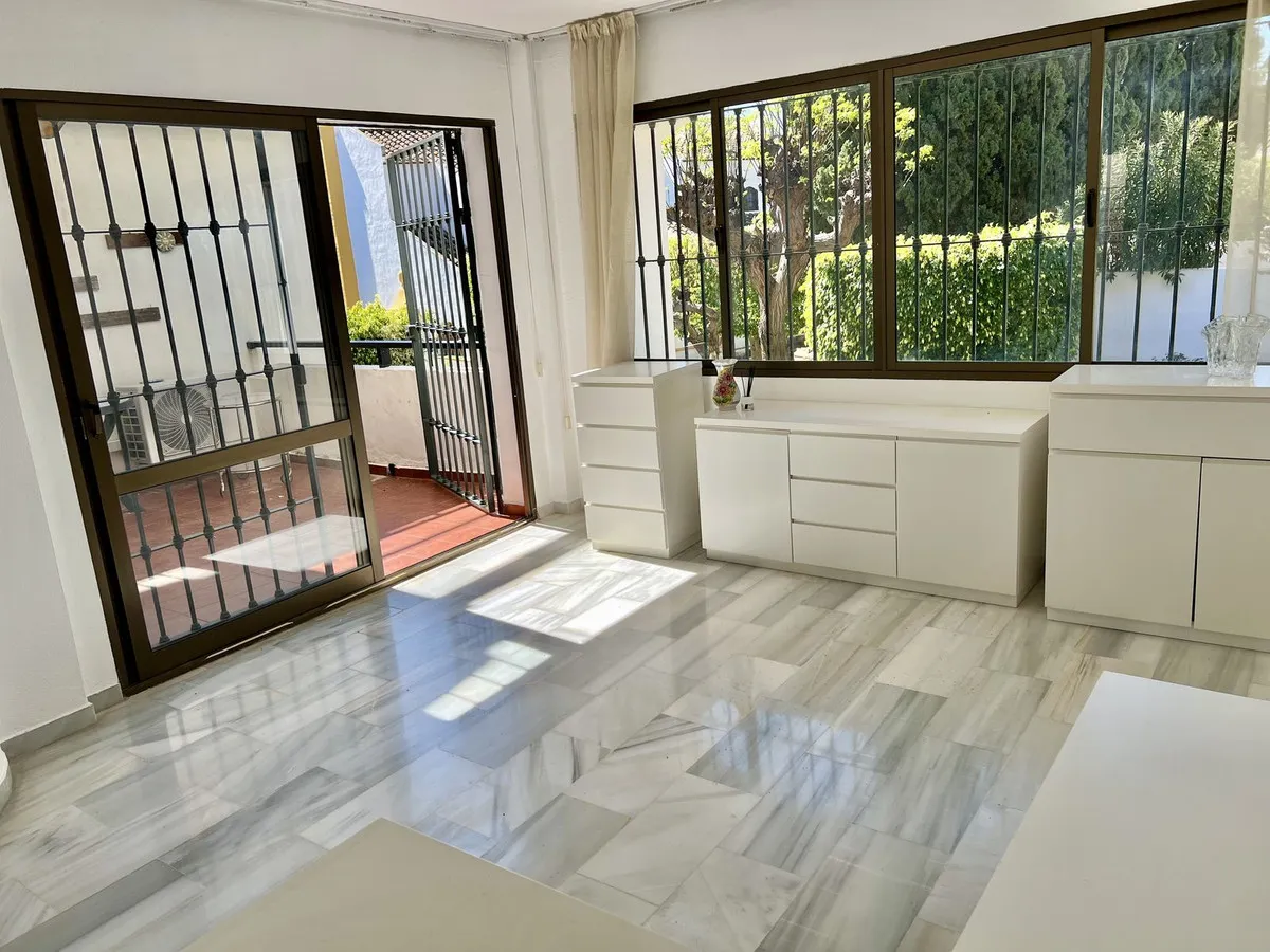 981709a4-bcd7-40e7-8889-621931b6c71a