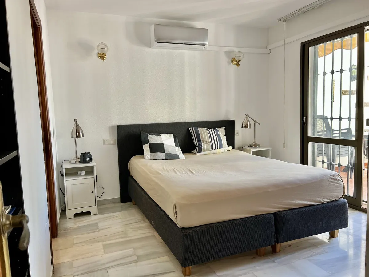 a32402d1-7dc8-41c6-9413-38e81c37006b