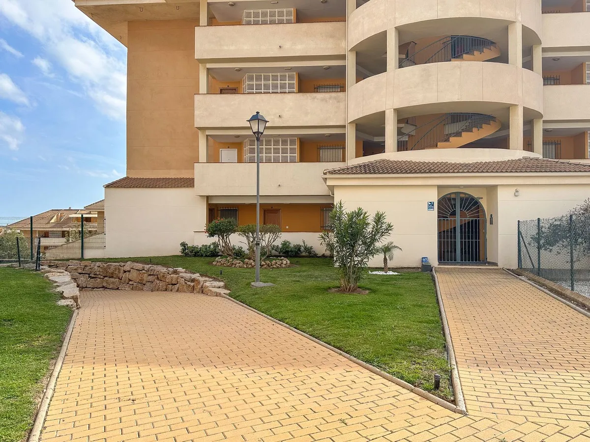 0d5f1943-6bae-4f2d-be7e-56bc6888b185