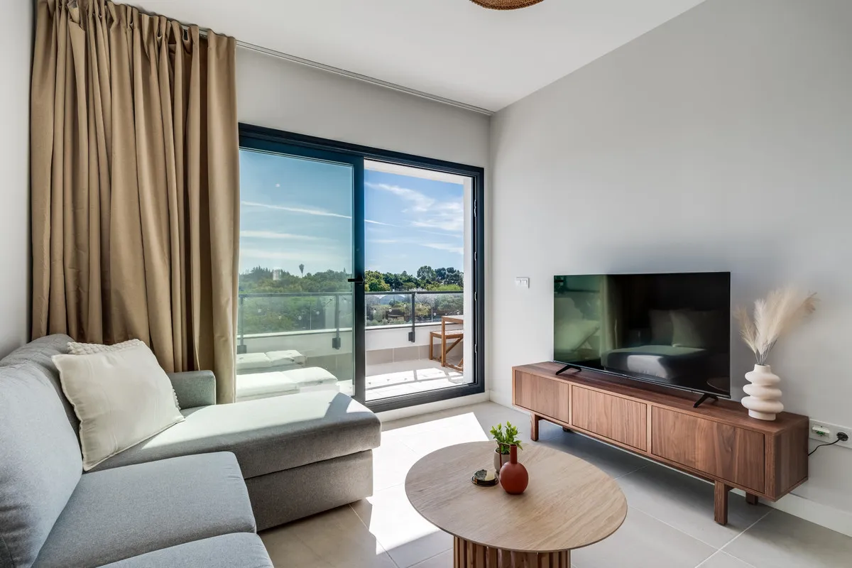 8ab12b46-ffef-4792-9830-8c8cfa05abb6