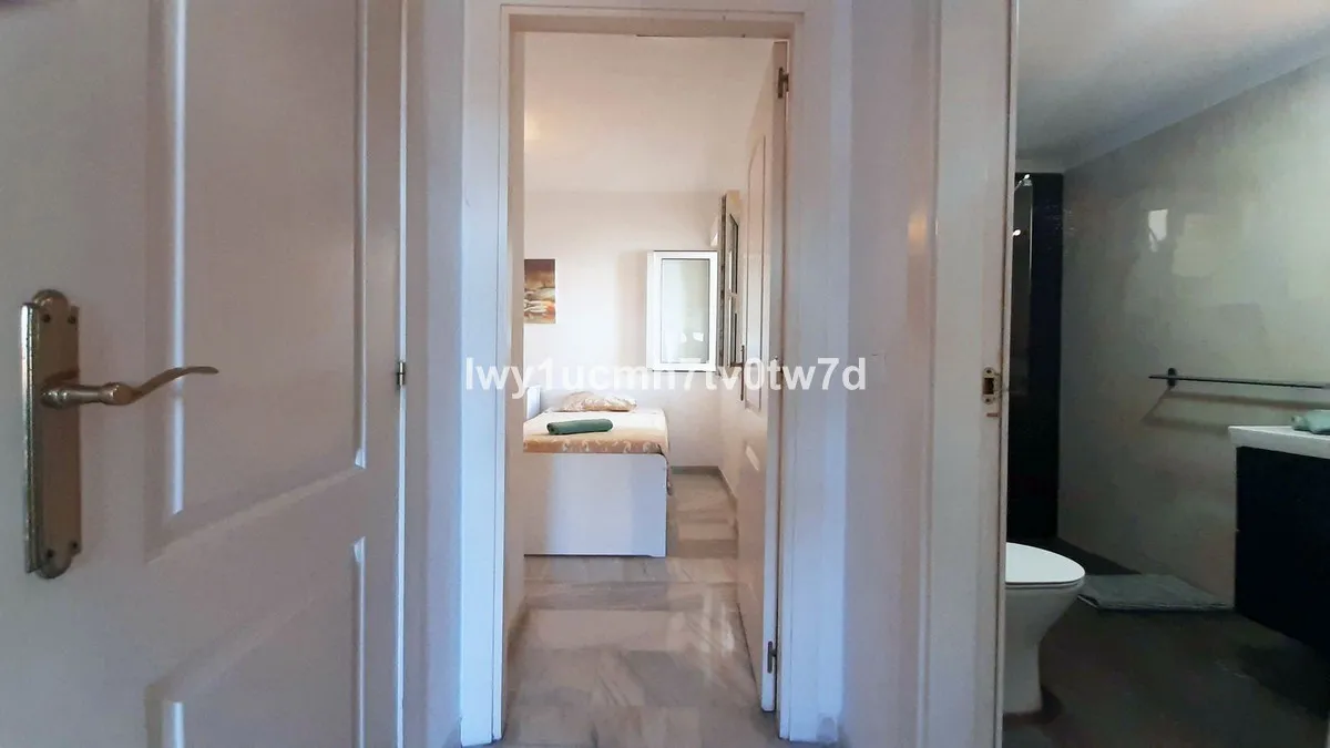 18f0648c-5f01-4d35-a9f4-3fa44892e232