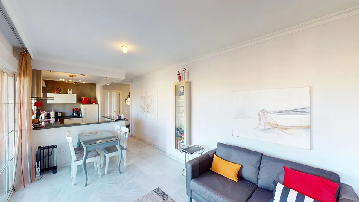 ce119523-caba-4818-aa52-31dac3867260