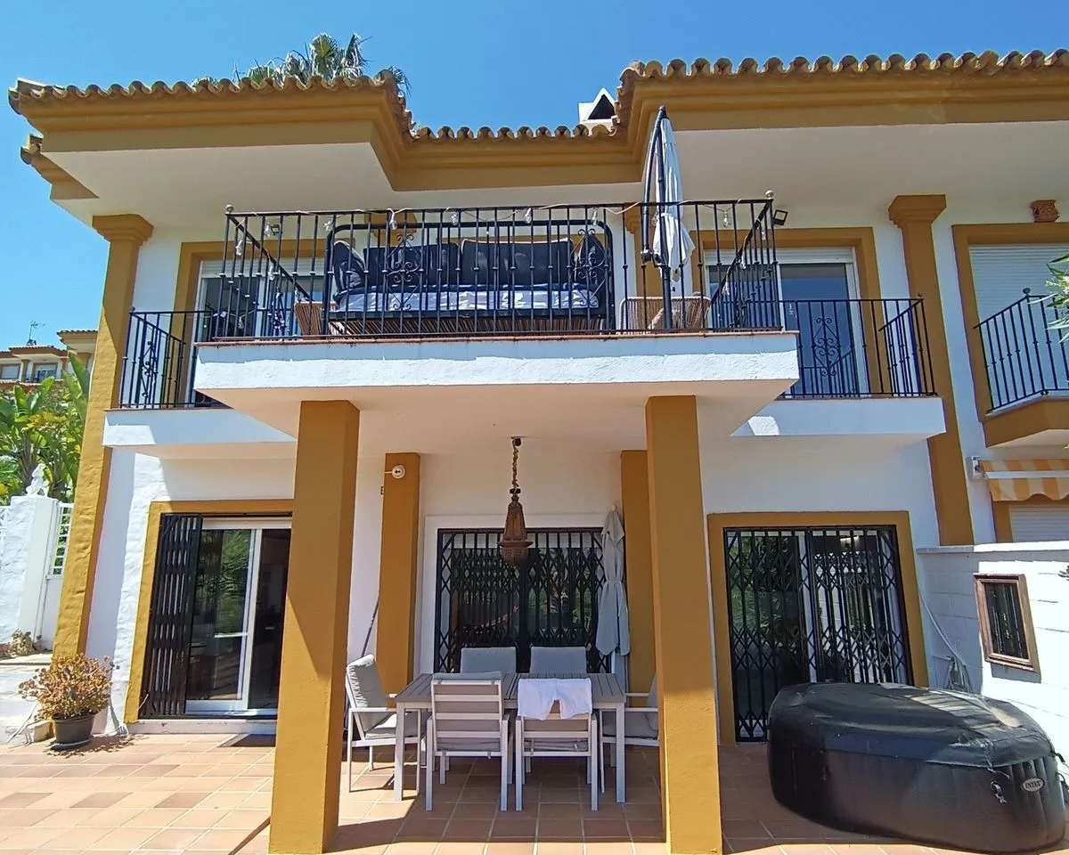 6c668a7b-2327-4c99-ac99-b69d677eeb7c