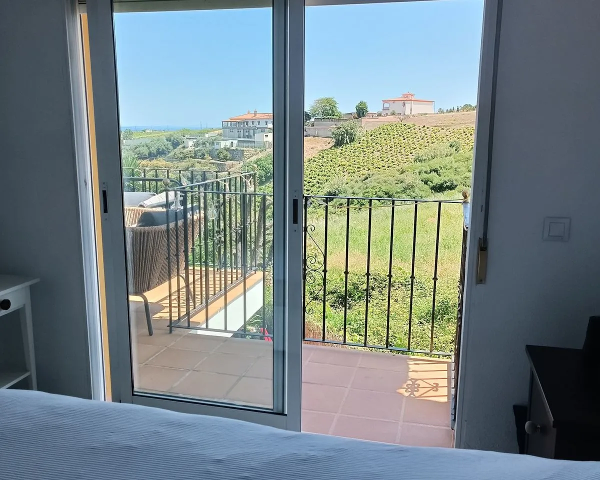 bd0e0c42-17e7-4383-bce4-c8e9b24d36f8