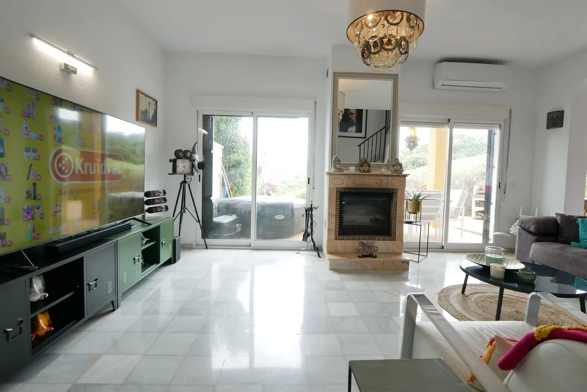 d6bf16ef-4748-4ce5-b662-884fe277c85f