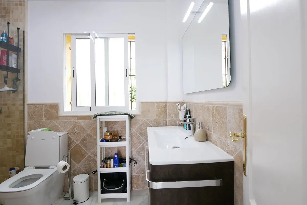 d76ba2c2-0253-4ebc-bab5-781b90c7ec87