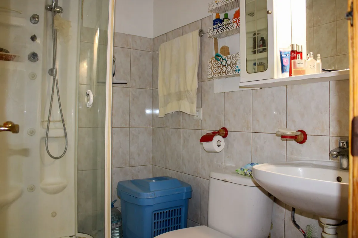 897fd0fb-73e9-49ad-ad33-392bbe9db8c3