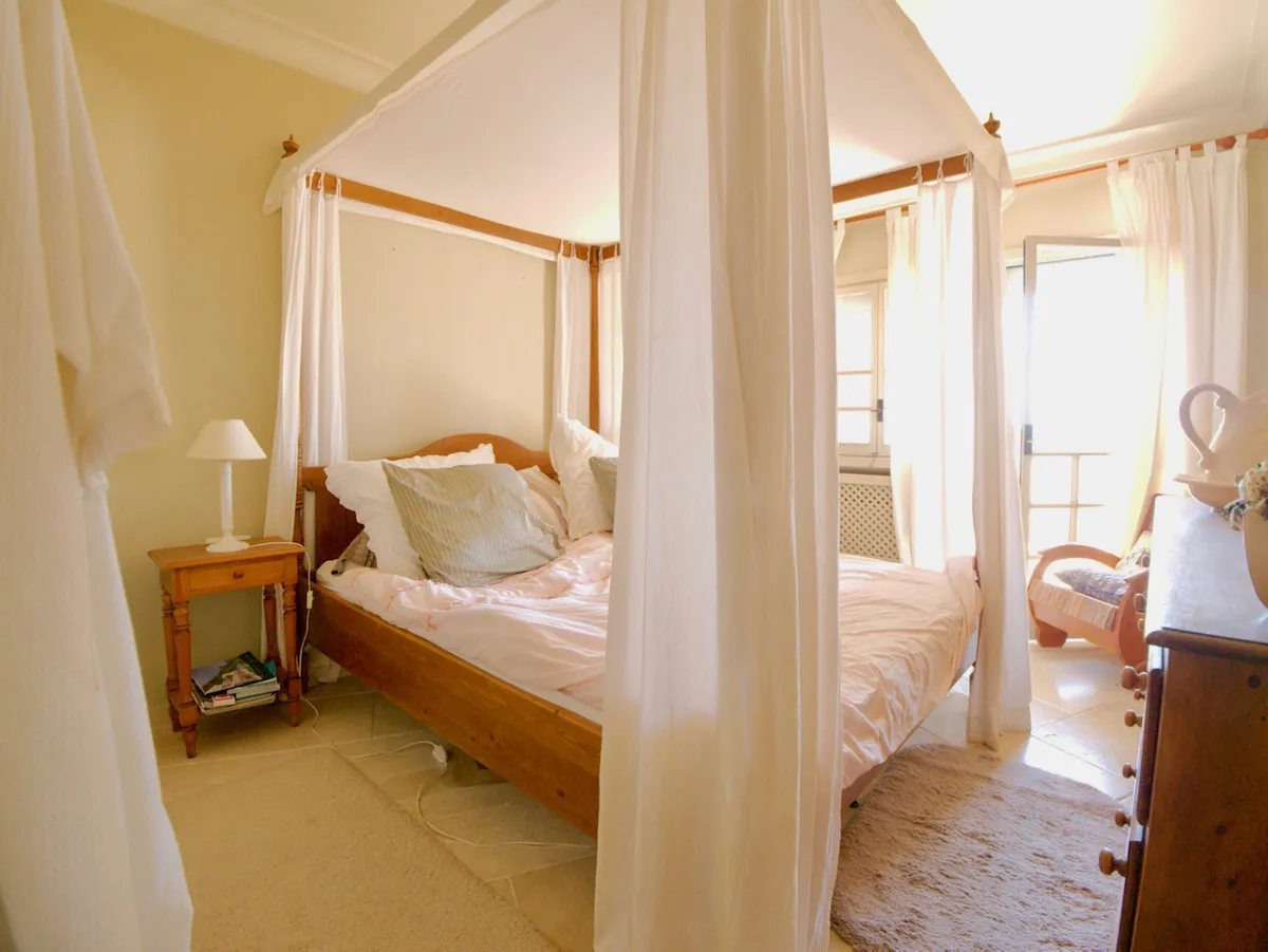 0145b32e-3e87-432d-9d06-6cc424f9863e