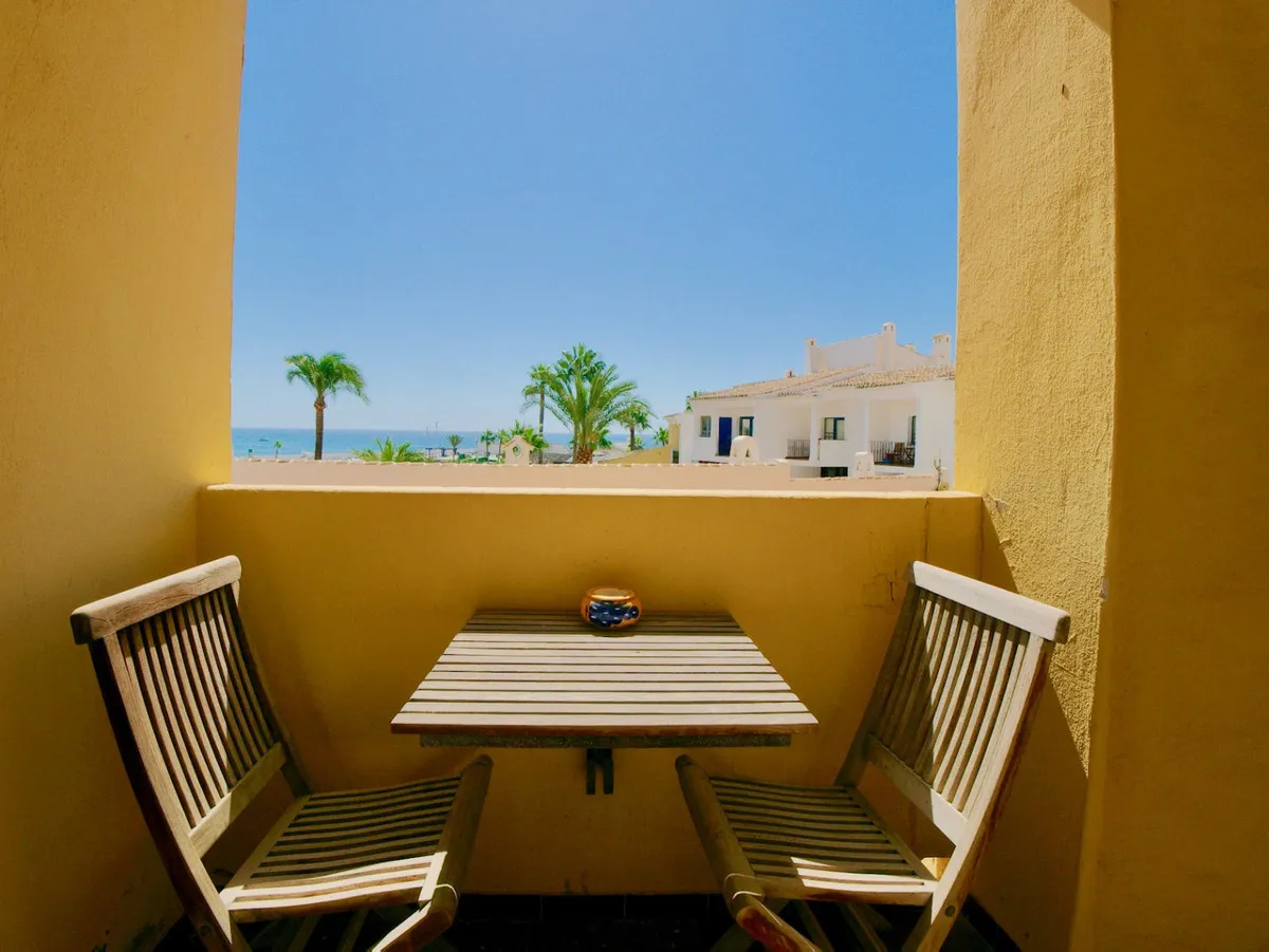 0b085637-82f3-41f4-a6bc-c186a9fb08cd