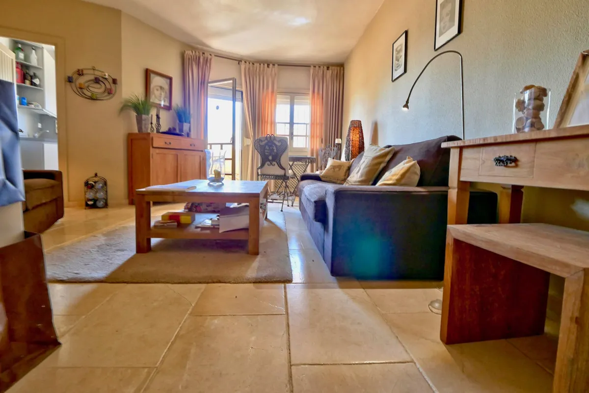 b2c73582-c57f-458f-93e5-d0564d449a74